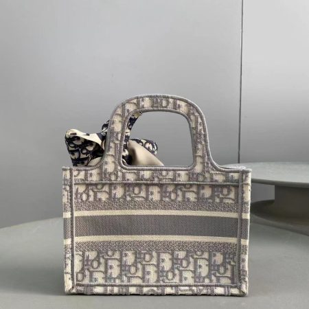 Dior Book Tote Small Gray Dior Oblique Embroidery - Image 7