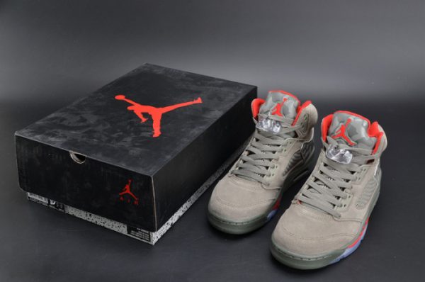 Bape x Air Jordan 5 Trophy RoomCamo university red mens 136027-051