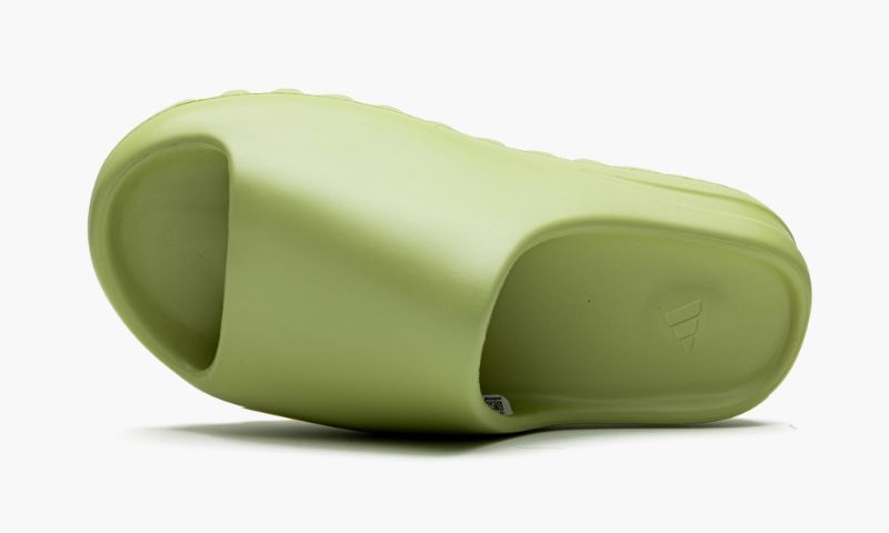 Yeezys Slide “ Resin" - Image 5