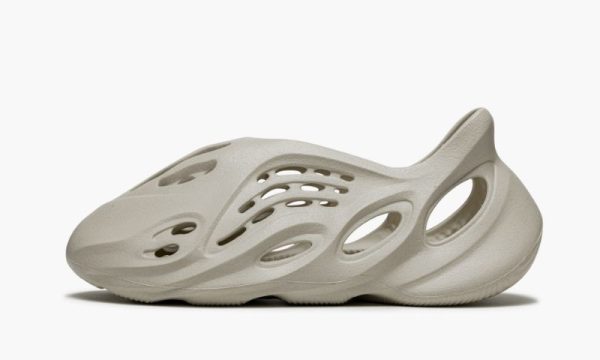Yeezys Foam Runner “ Sand"