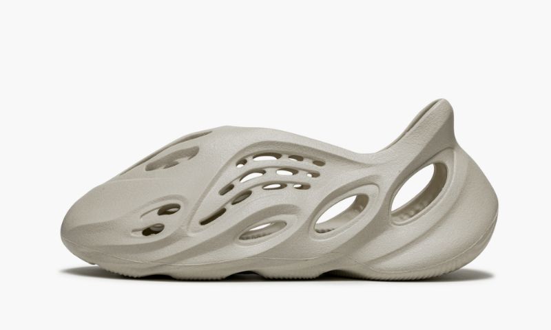 Yeezys Foam Runner “ Sand" - Image 1