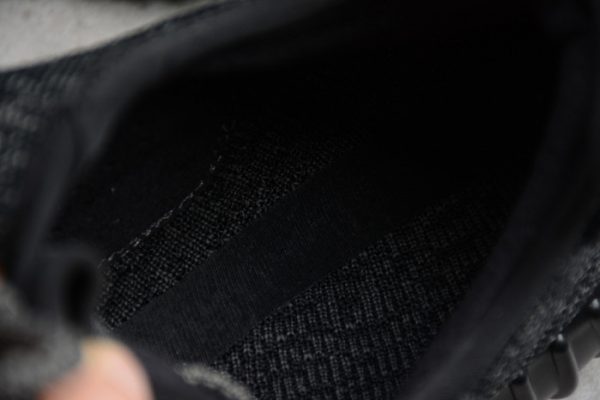 Yeezy 350 Boost Pirate Black BB5350