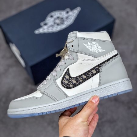 Air Jordan 1 Retro "DIOR & Travis Scott" - Image 7