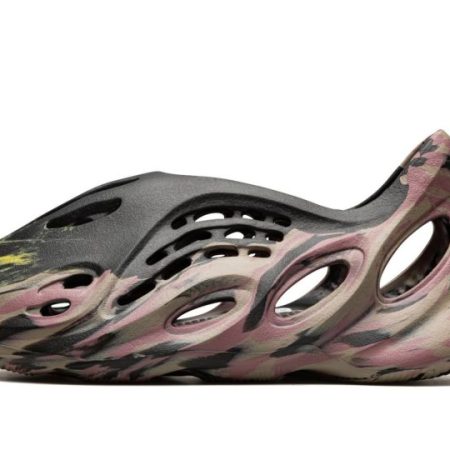 Yeezys Foam Runner “ MX Carbon"