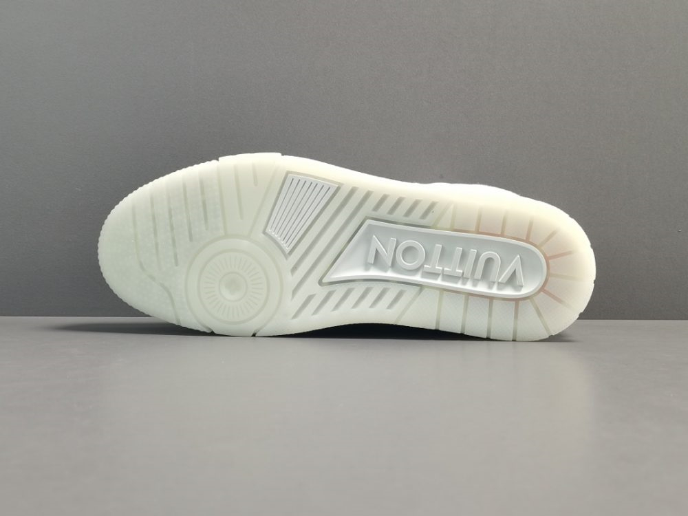 LV Trainer Sneaker White - Image 7