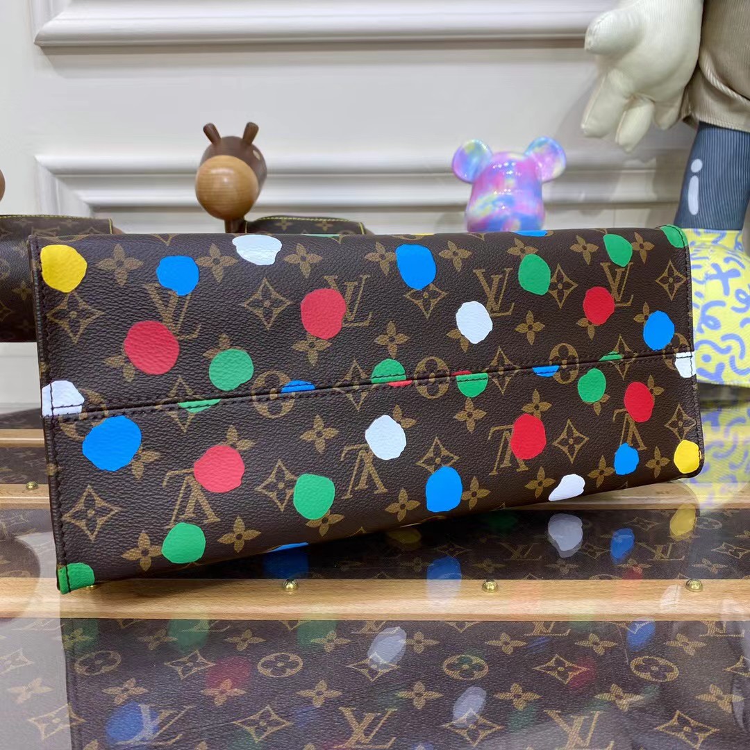 LV YK Onthego MM Bag - Image 4