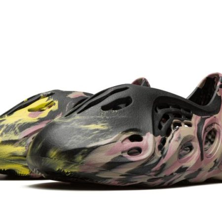 Yeezys Foam Runner “ MX Carbon" - Image 2