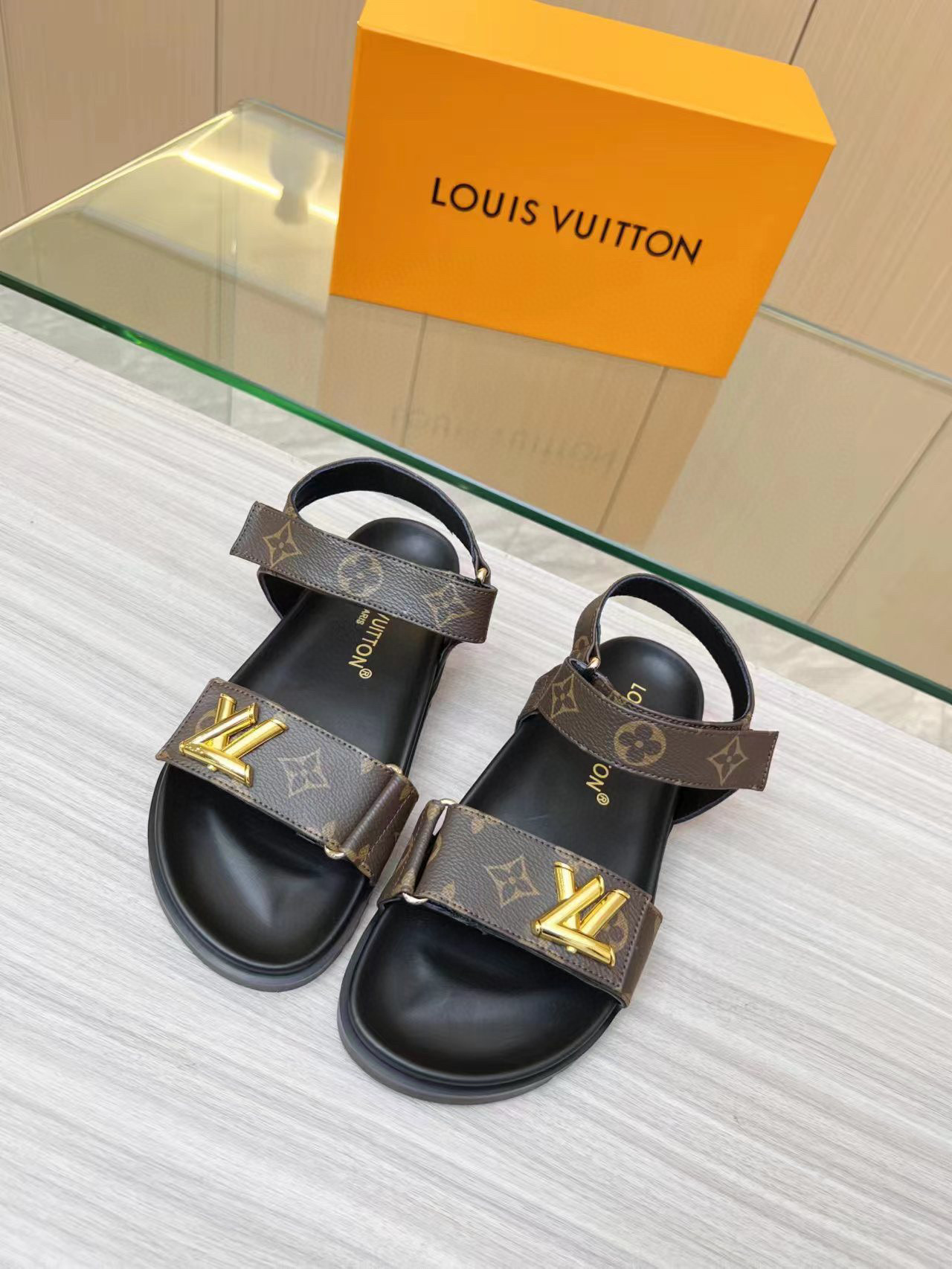 LV Sunset Beach Sandals Slide - Image 6
