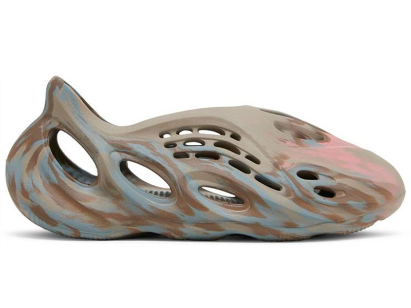 Yeezy Foam Runner MX Sand Grey GY3969 - Image 1