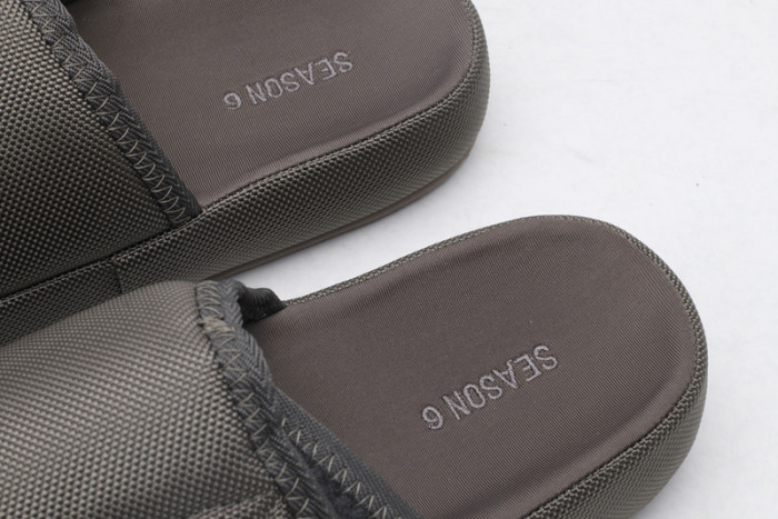 Yeezy Slide 5 - Image 11