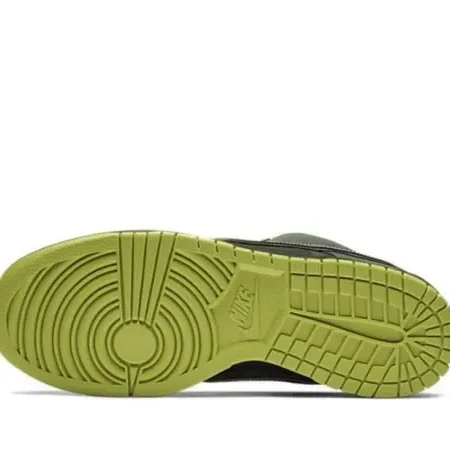 Concepts x Dunk SB Low Green Lobster - Image 5