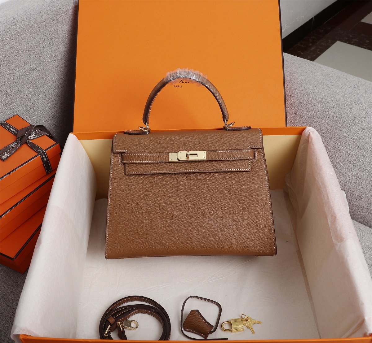 Hermes Kelly Gold Buckle Bag-Epsom - Image 10