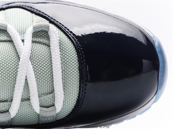 Jordan 11 Retro Low Georgetown 528895-007