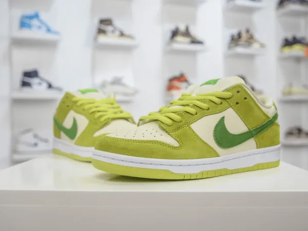 Dunk Low Pro “ Sour Apple"
