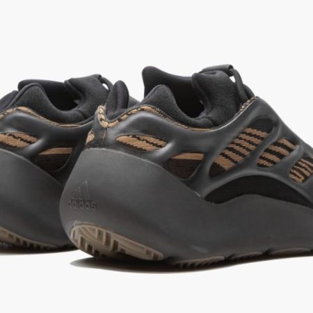 Yeezys 700 V3 “ Clay Brown" - Image 3