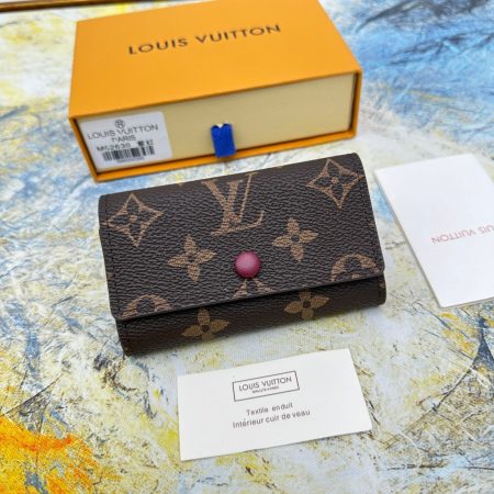 LV LV6 Key Case M62630 - Image 10