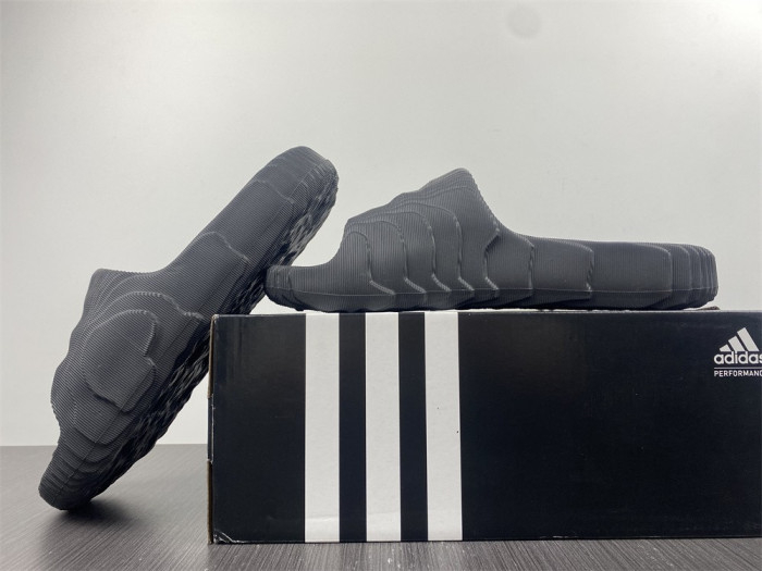 Yeezy Slide new collection 5 - Image 9