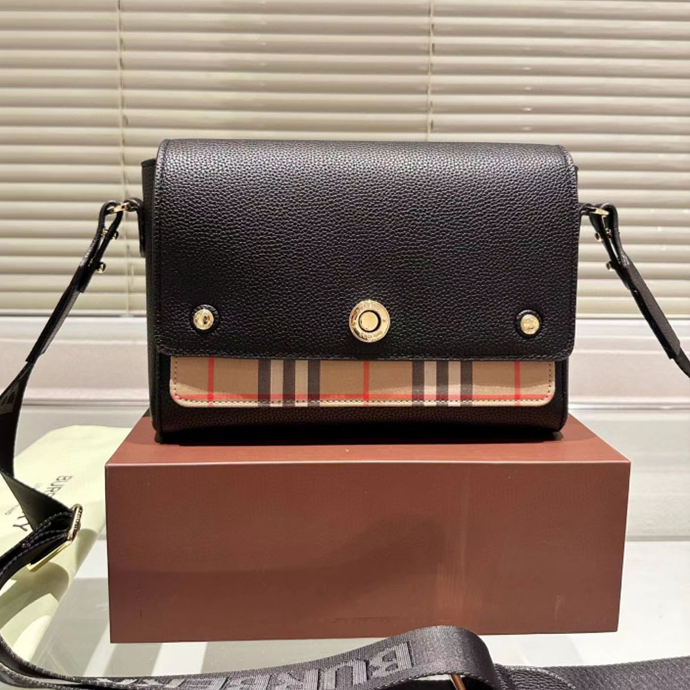 Burberry Note Vintage Bag Small - Image 4