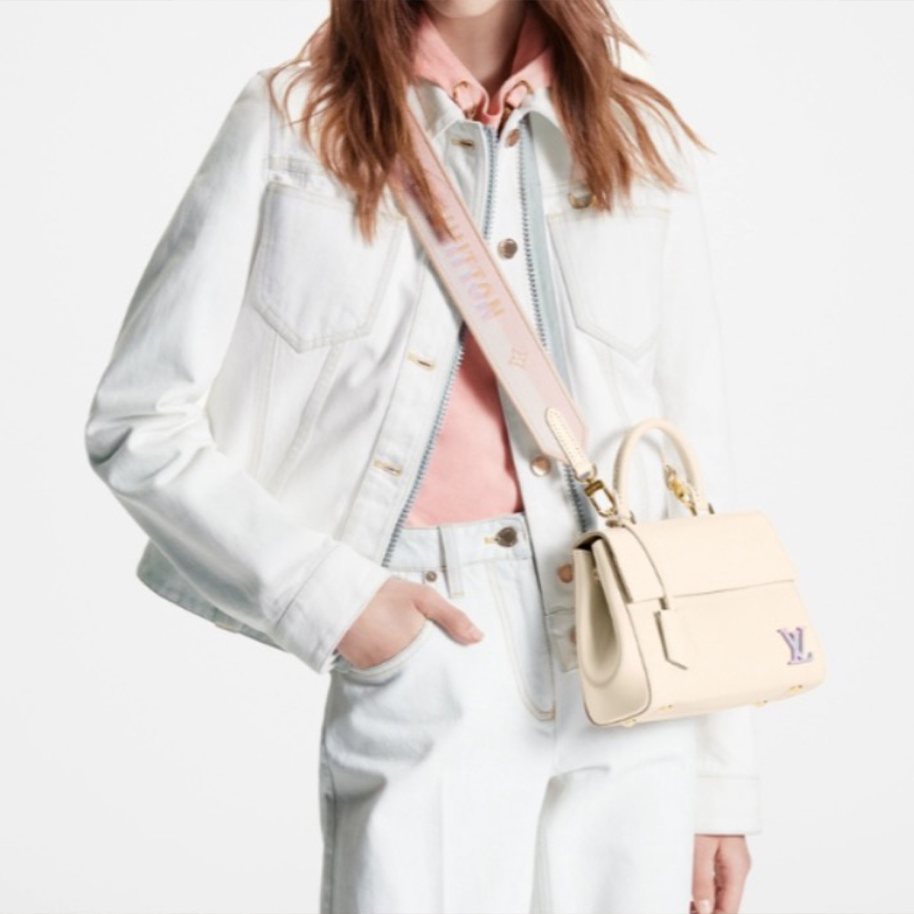 LV  Cluny Grained Leather Shoulder Handbag - Image 2