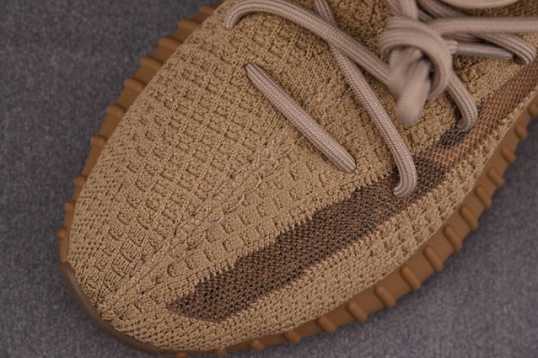 Yeezy Boost 350 v2 Earth FX9033