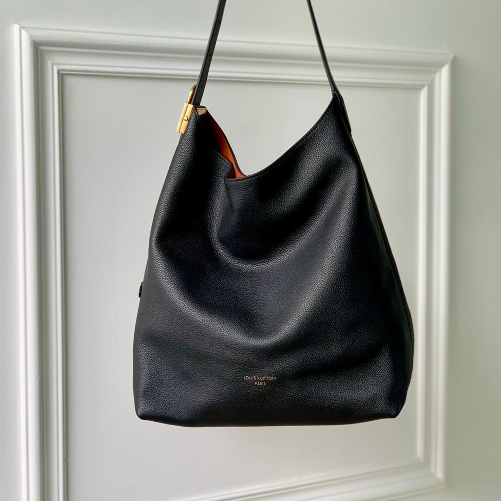 LV LOW KEY HOBO MEDIUM BAG - Image 4