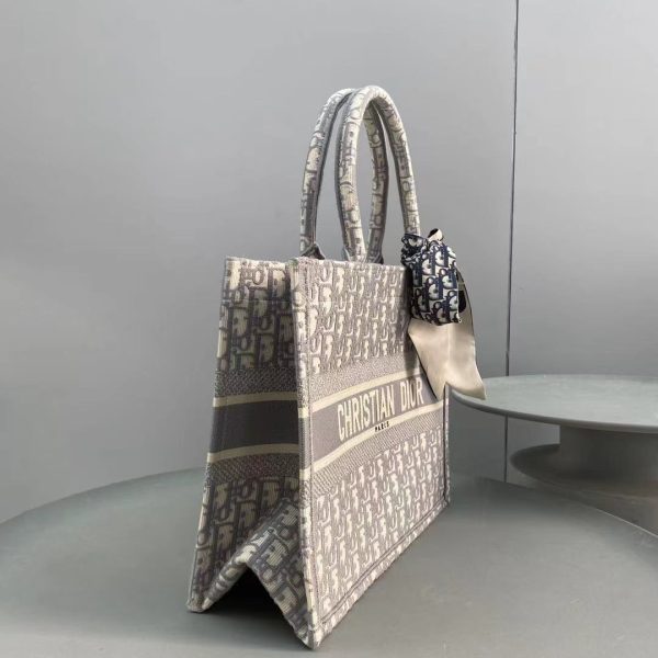 Dior Book Tote Medium Gray Dior Oblique Embroidery M1296Z