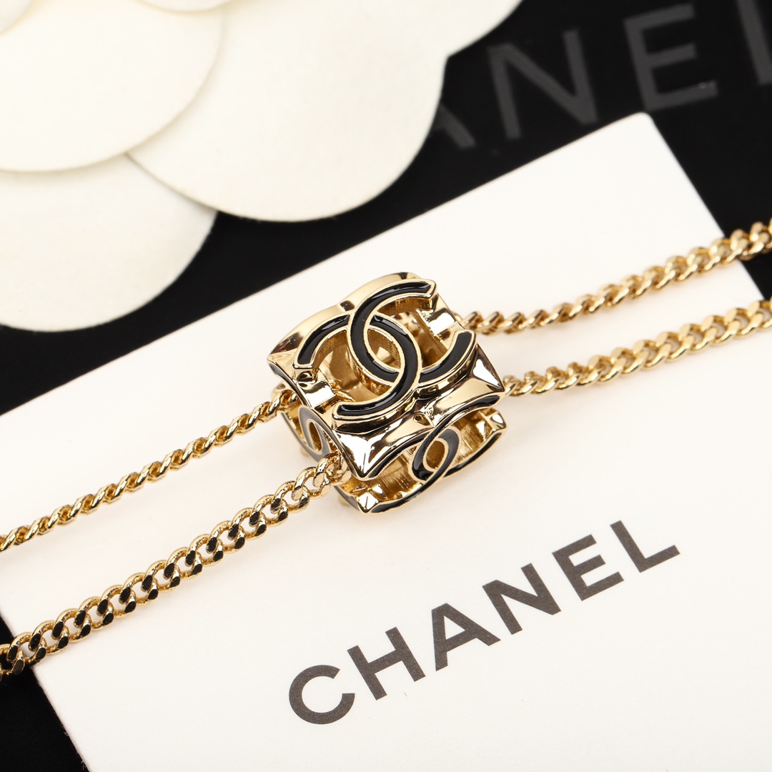 Chanel 23c dice necklace - Image 1