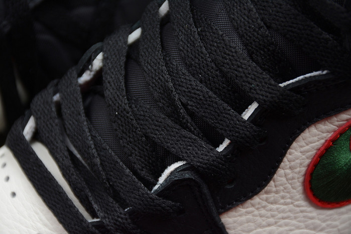 Air Jordan 1 Sports Illustrated A Star Is Born 555088-015 - Image 11