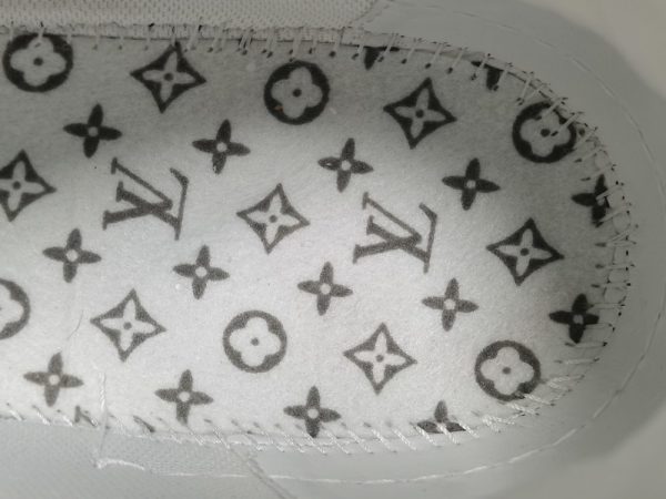 LV Trainer White Black Panda