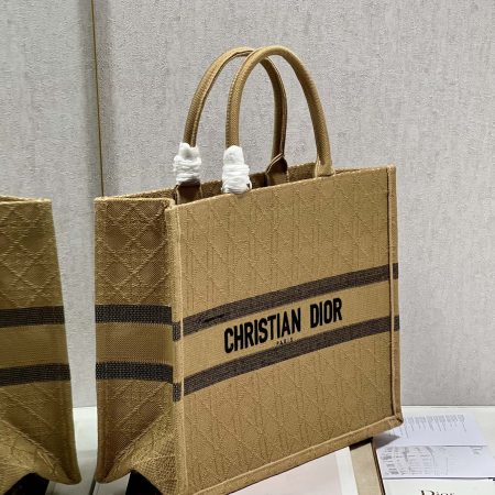Dior Book Tote Large Natural Cannage Raffia - Image 6