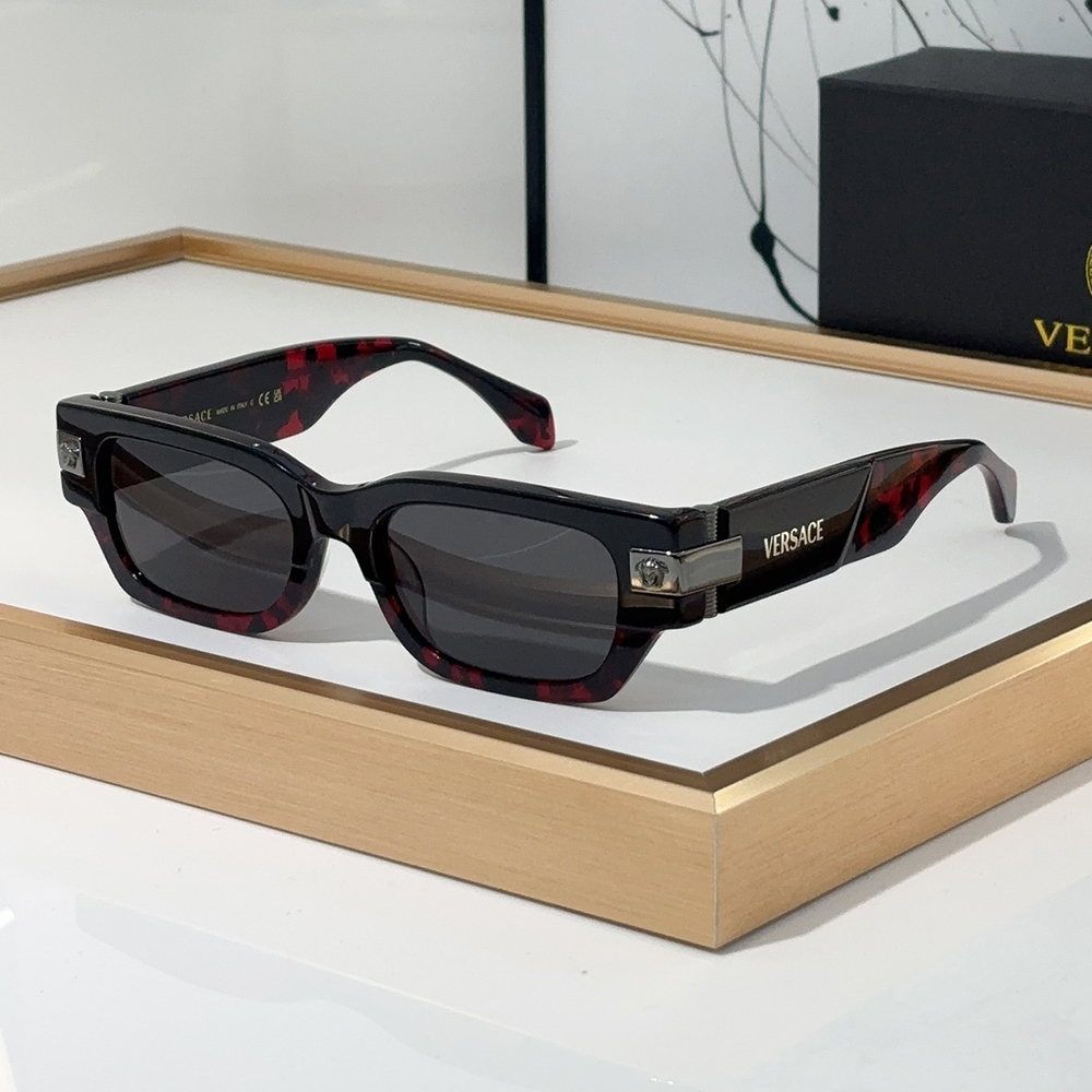 Versace Letter Frame Sunglasses Top Quality - Image 1