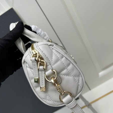 Dior Groove 20 Handbag - Image 11