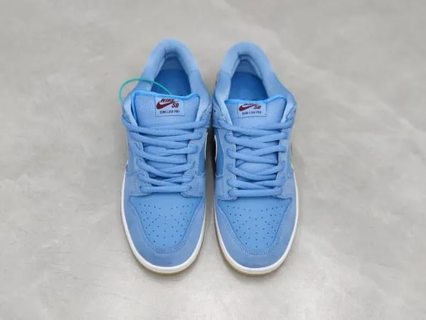 Dunk SB Low PRM “ phillies"