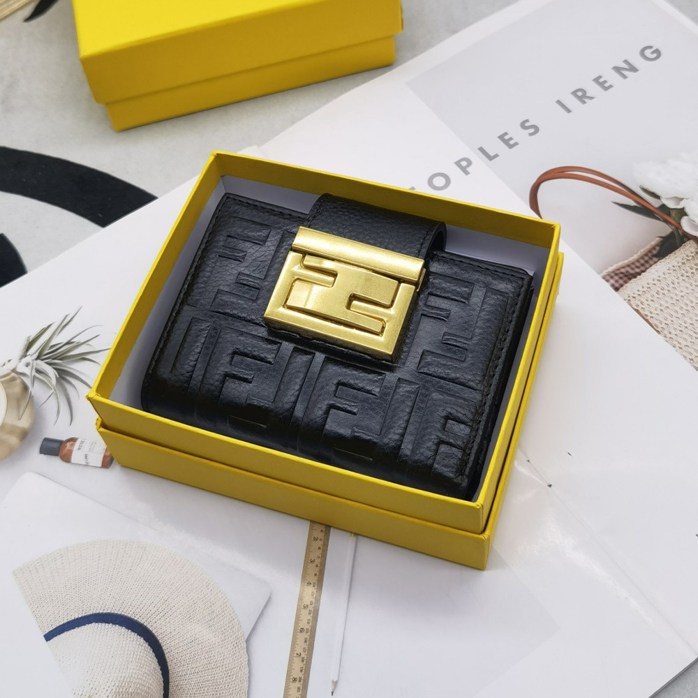 FENDI   leather Wallte - Image 1