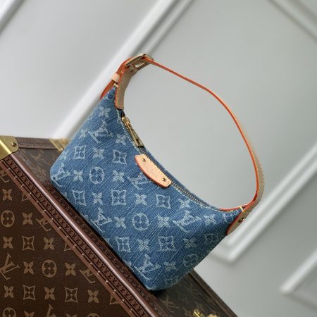 LV HILLS POCHETTE Denim Handbag M82949 - Image 3