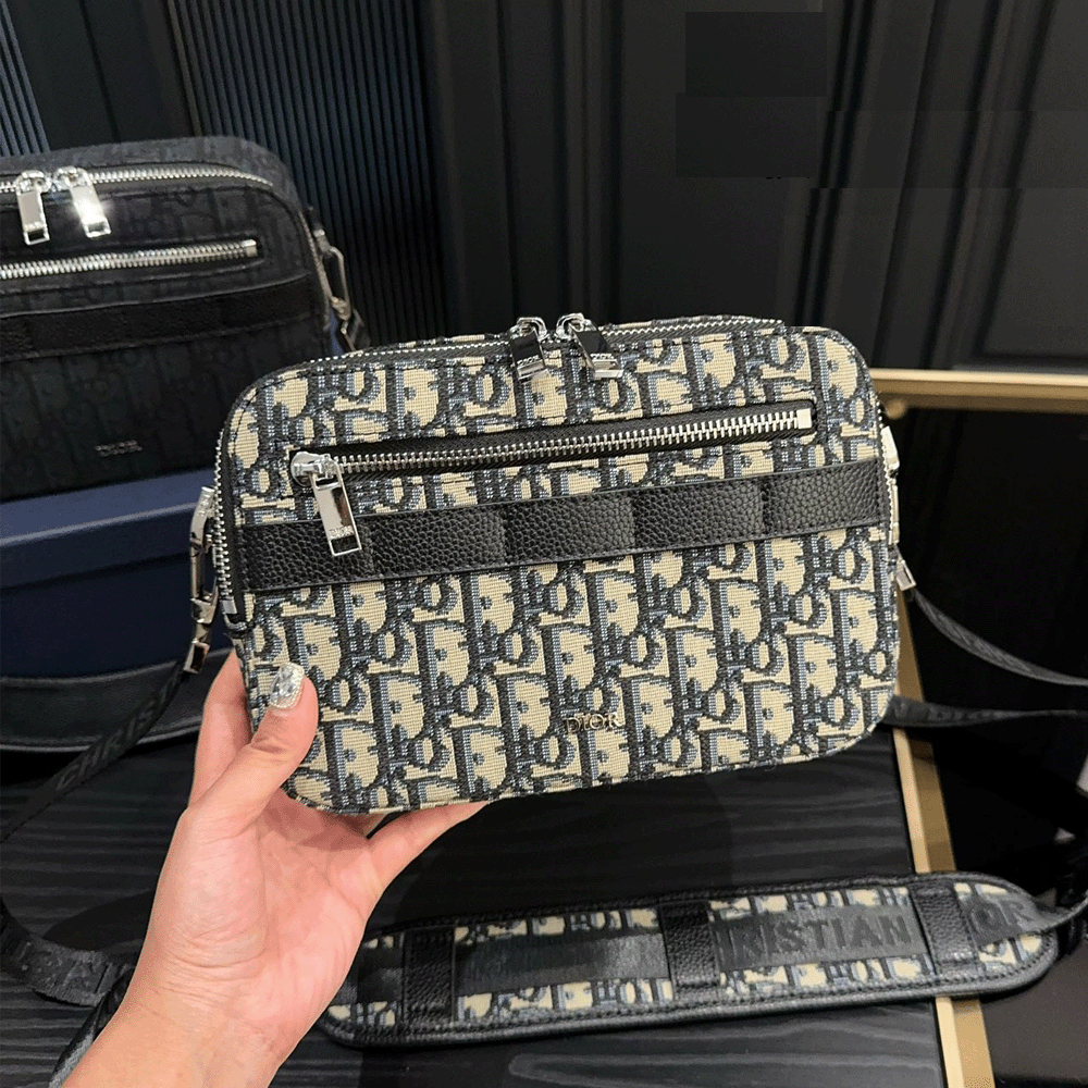 Dior Safari With Strap Bag - Image 3