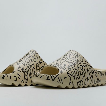 Yeezy Slide Graffiti FW6345-1 - Image 5