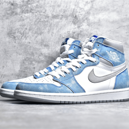 Jordan1 High OG &ldquo;Hyper Royal" - Image 4