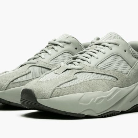Yeezys Boost 700 “ Salt" - Image 2