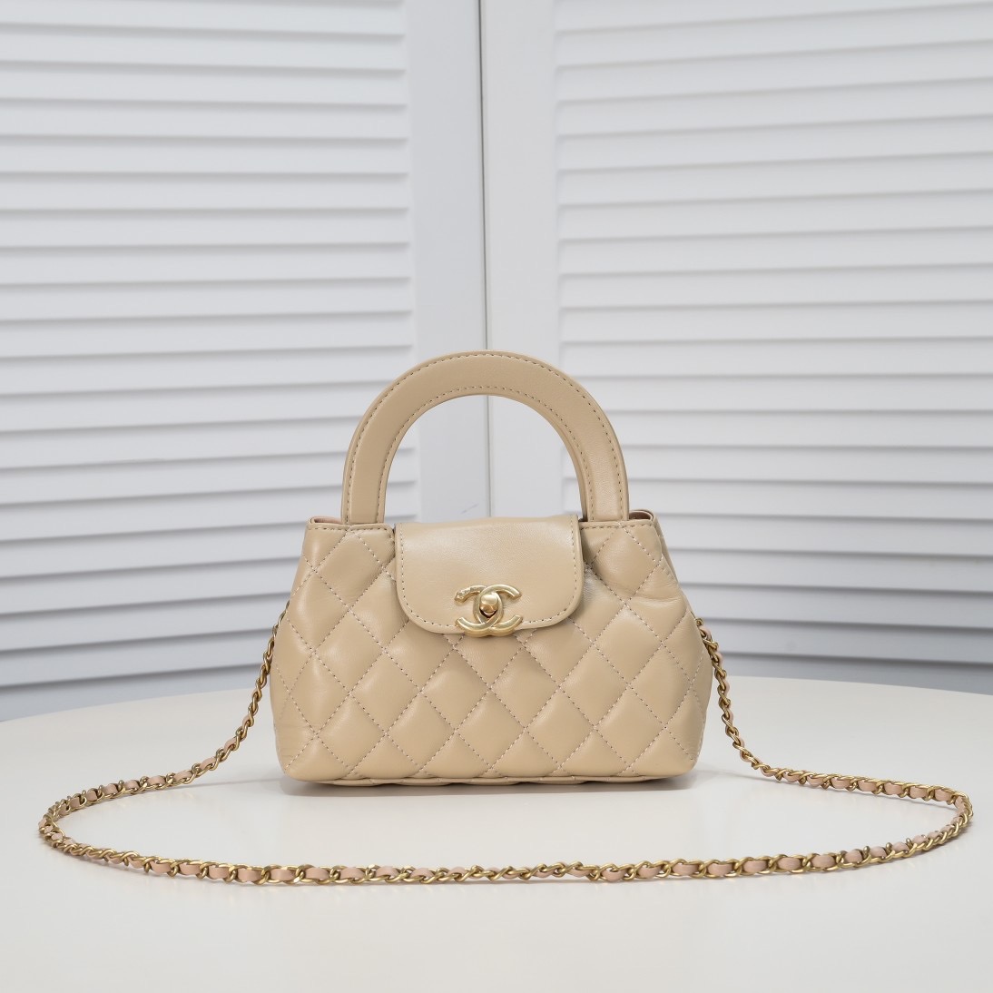Chanel 23K Kelly Chain Handle  Handbag - Image 6