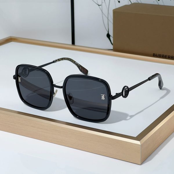 Buberry  Slim Hollowed out Logo on Mirror legs Sunglasses Top quality