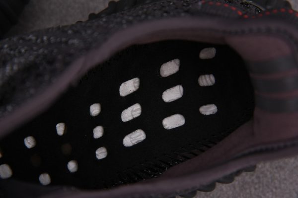Yeezy Boost 350 V2 BLACK REFLECTIVE FU9007