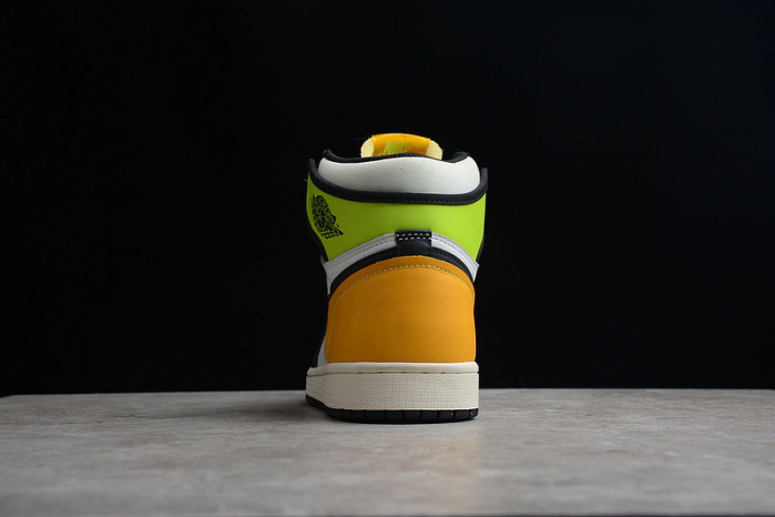 Air Jordan 1 High OG University Gold 555088-118 - Image 8