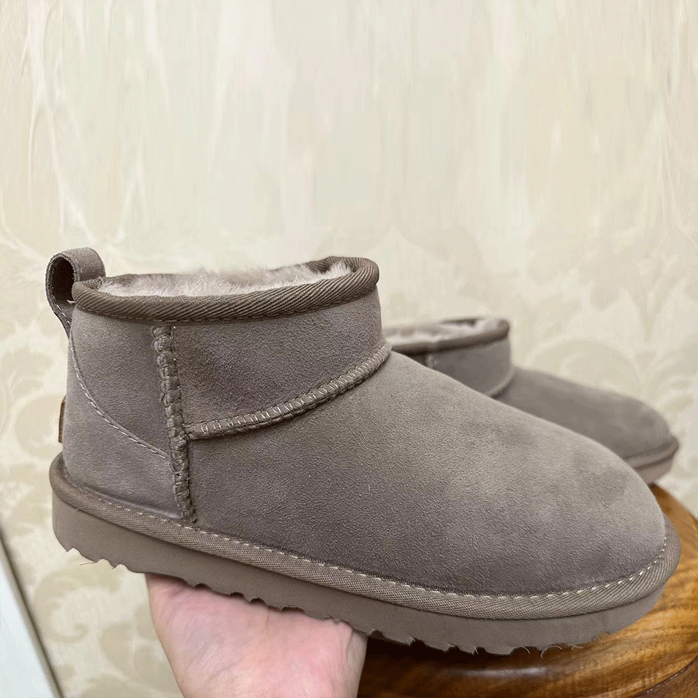 UGG Women's Classic Ultra Mini Boot - Image 8