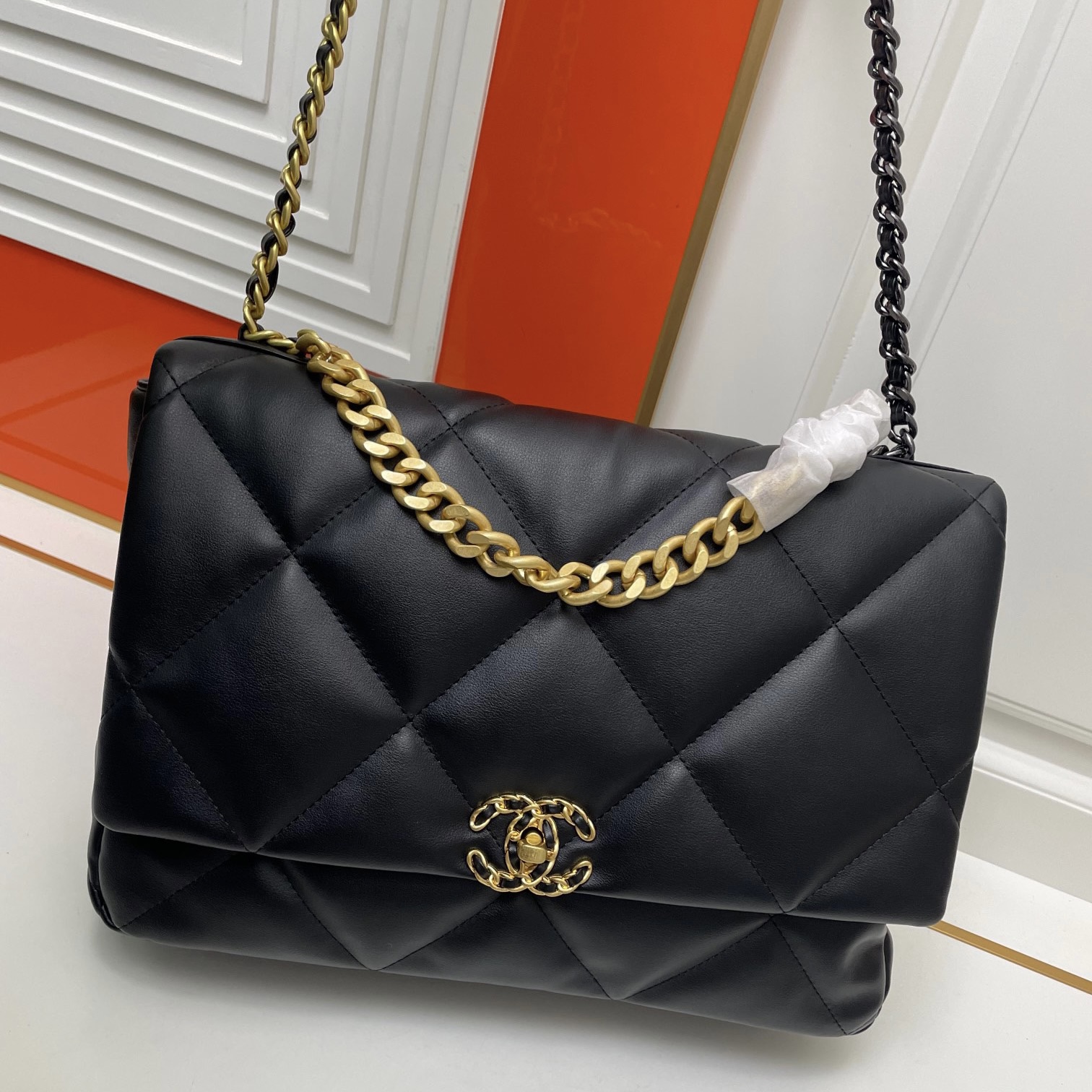 Chanel 19bag   Gold Buckle Shoulder Crossbody Bag - Image 2