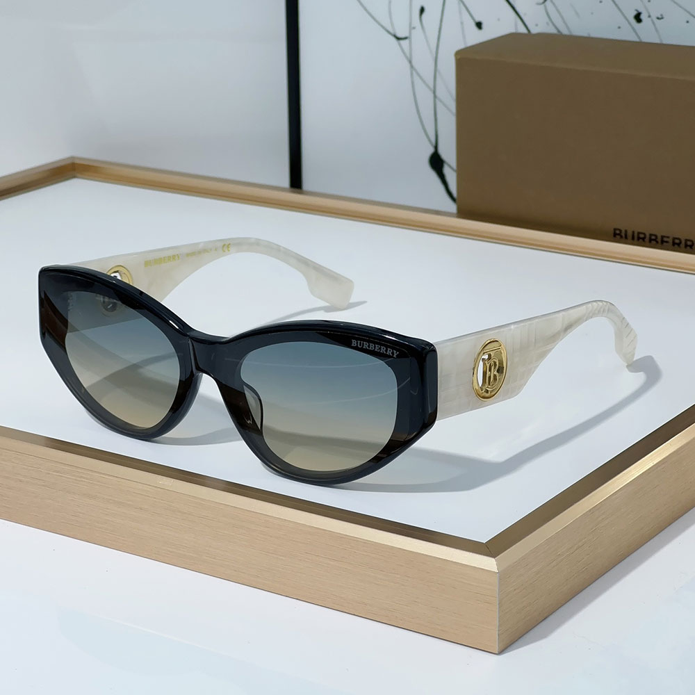 Buberry  Mirror leg Hollowed out Logo  Sunglasses Top quality - Image 4