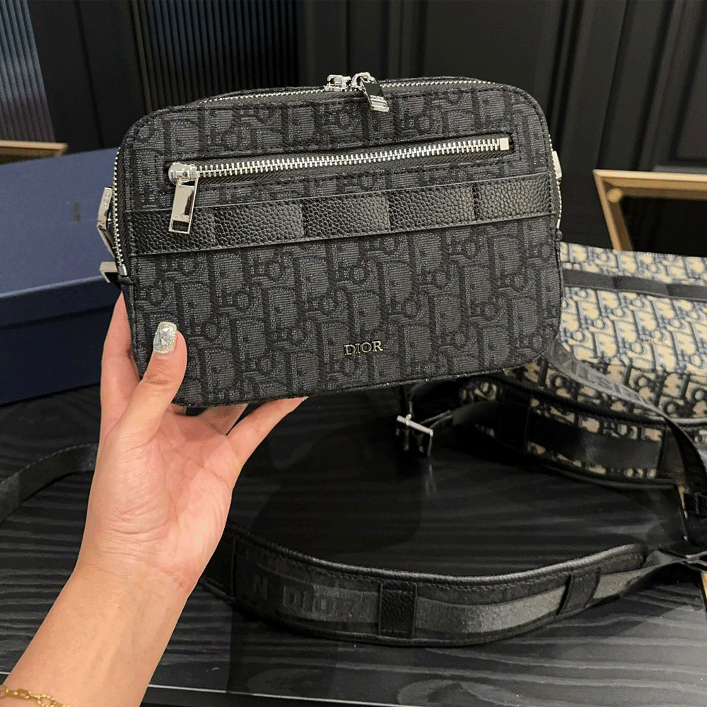 Dior Safari With Strap Bag - Image 4