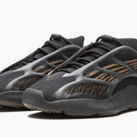 Yeezys 700 V3 “ Clay Brown" - Image 2