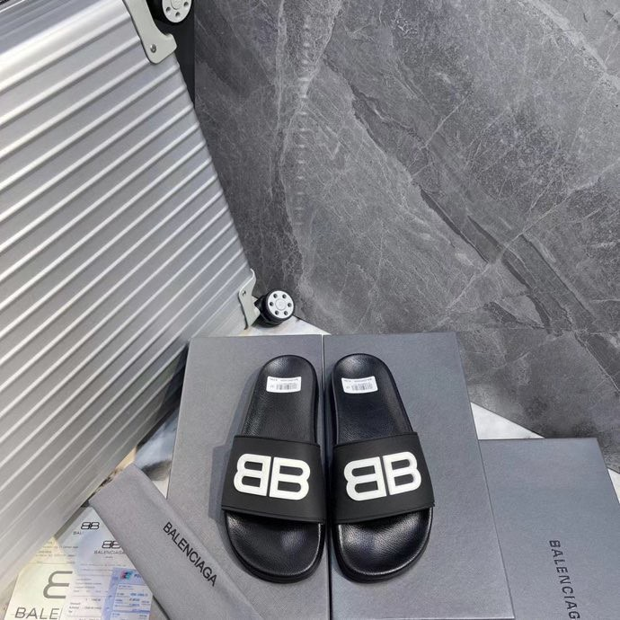 Balenciaga  Flat Slippers Slide Sandal - Image 4