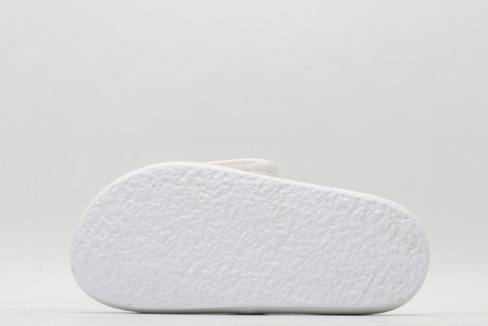 Yeezy Slide 4 - Image 6